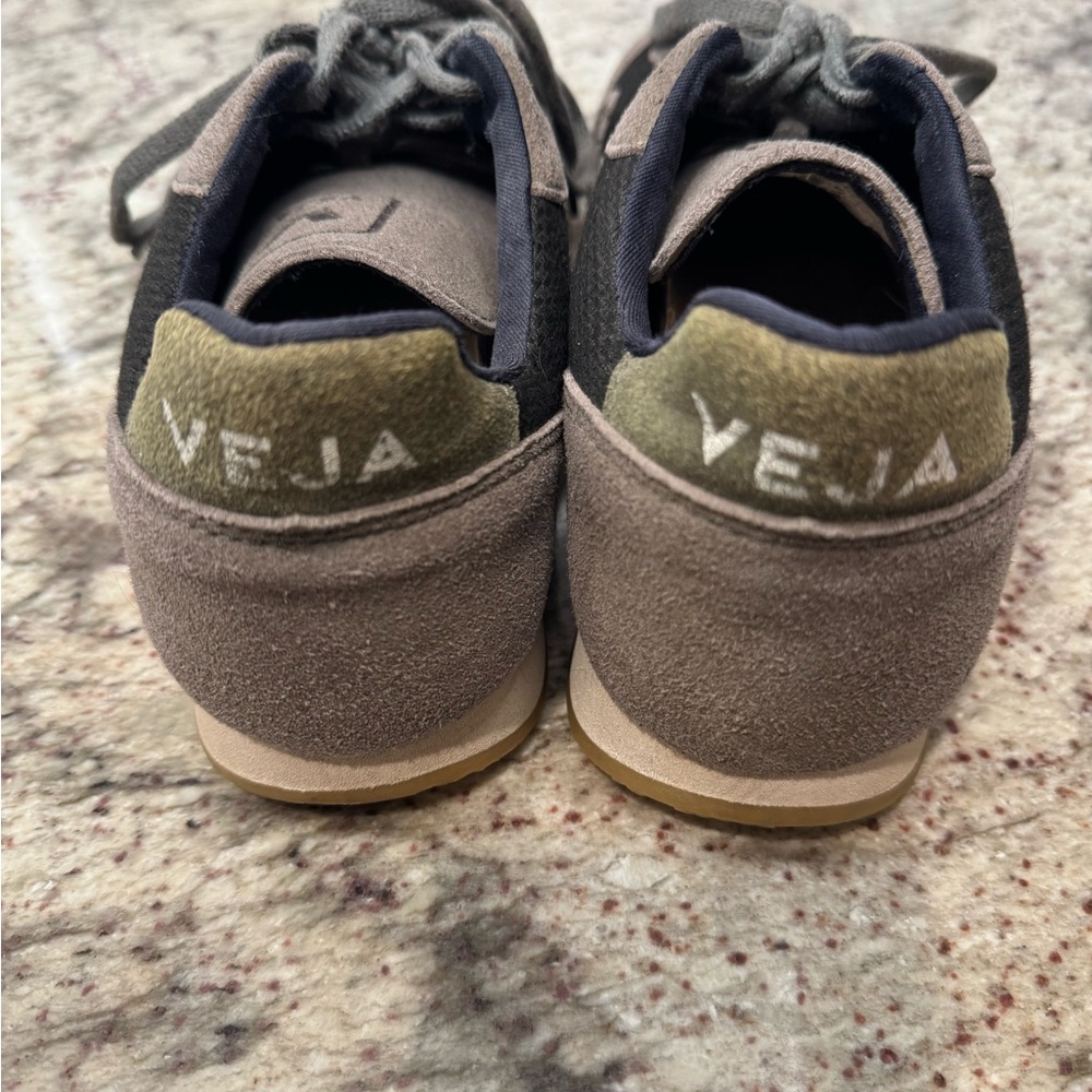 Veja Women's Gray and Black V-Logo Sneakers - Picture 3 of 5